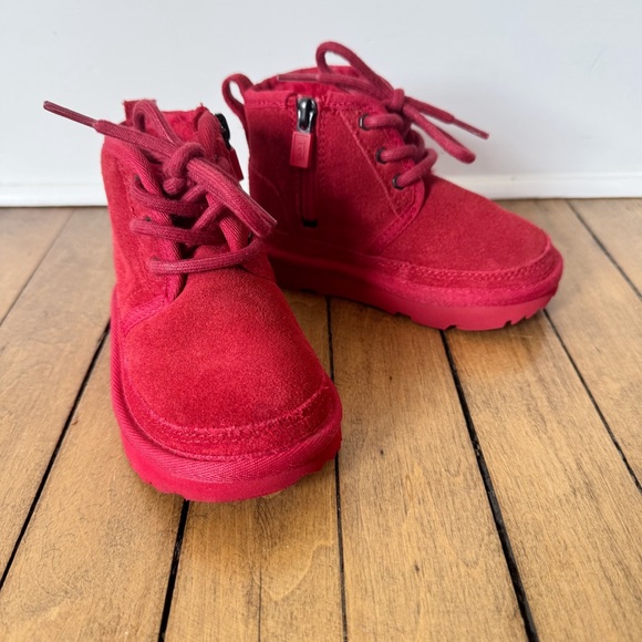 Ugg Neumel Chukka Red Lace Up Boots Toddler 8 - Picture 1 of 8